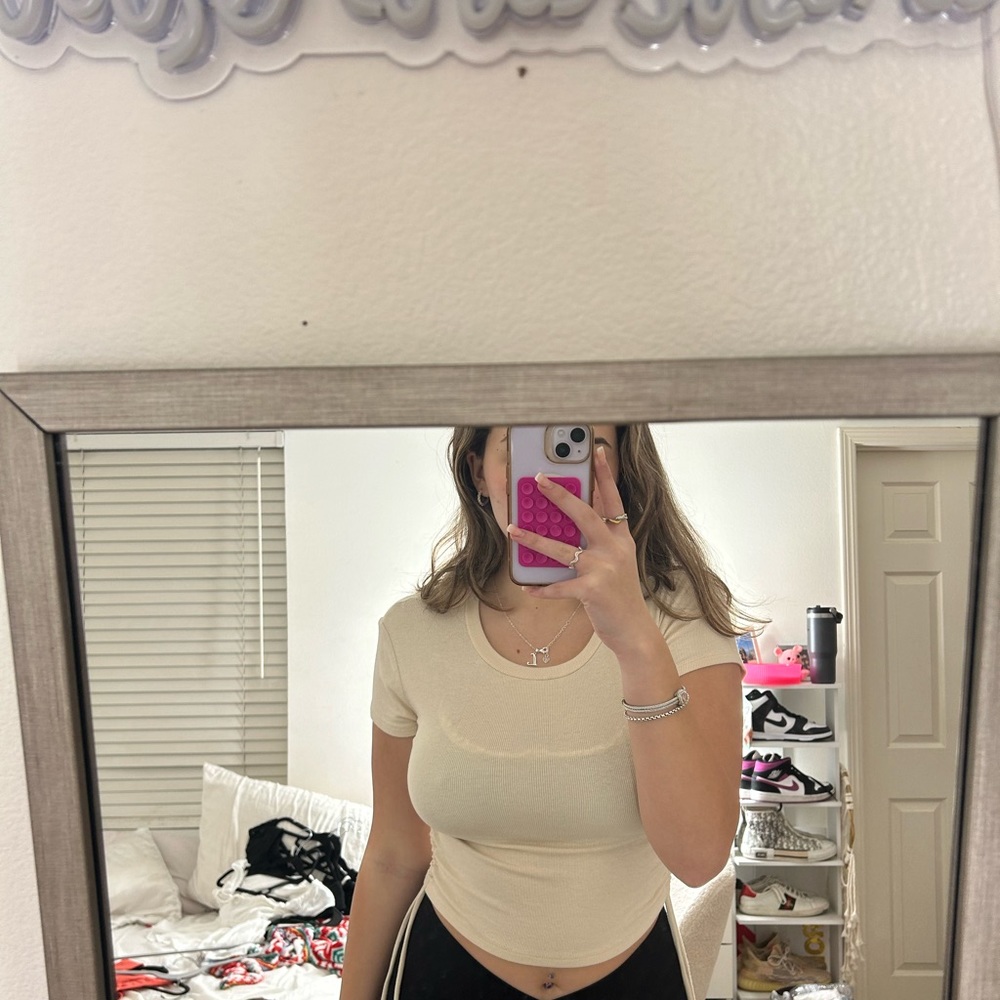 White tee with rushed sides
